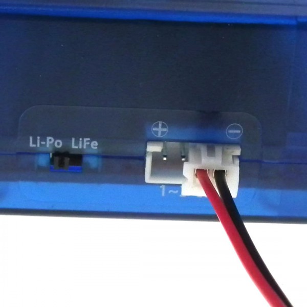 Correct connection of 3.7V LiPO battery